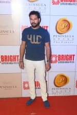 Yuvraj Singh at 3rd Bright Awards 2017 in Mumbai on 6th Feb 2017